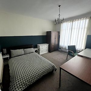Kamer met een King Size Bed